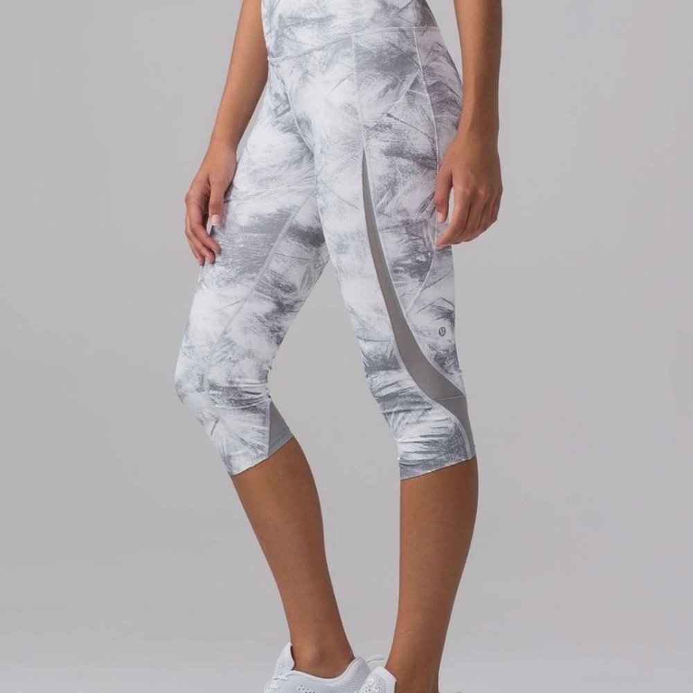 Lululemon Pace Perfect crop 17” leggings size 2